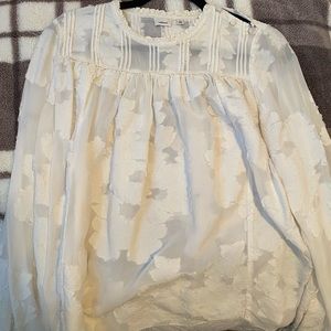 Aritzia white floral blouse